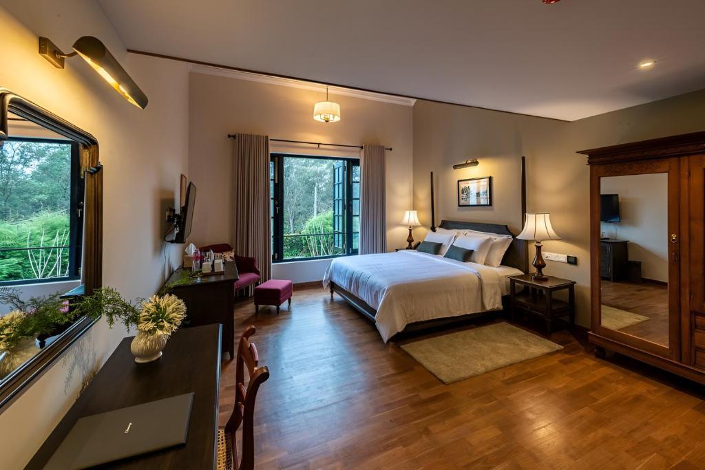 Chimneys Boutique Hotel gallery 1