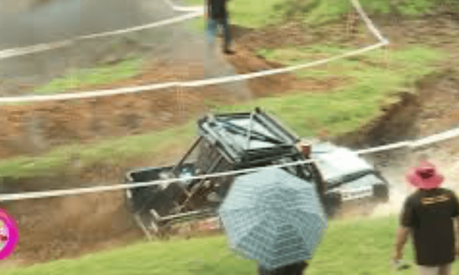 Mud Challenge 4 x4 gallery 2
