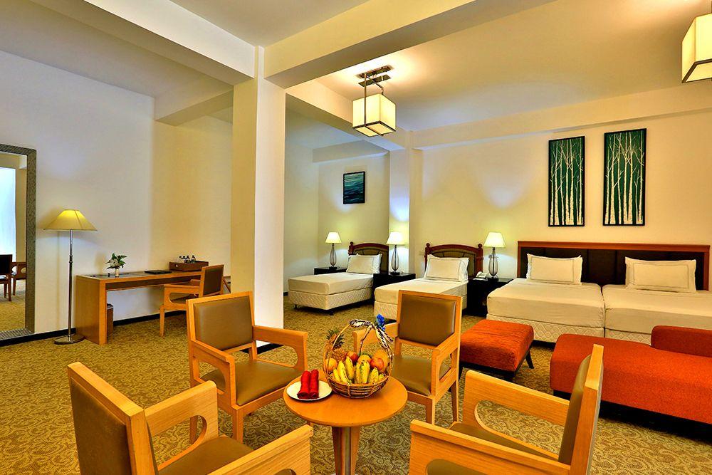 Ashford Hotel gallery 0